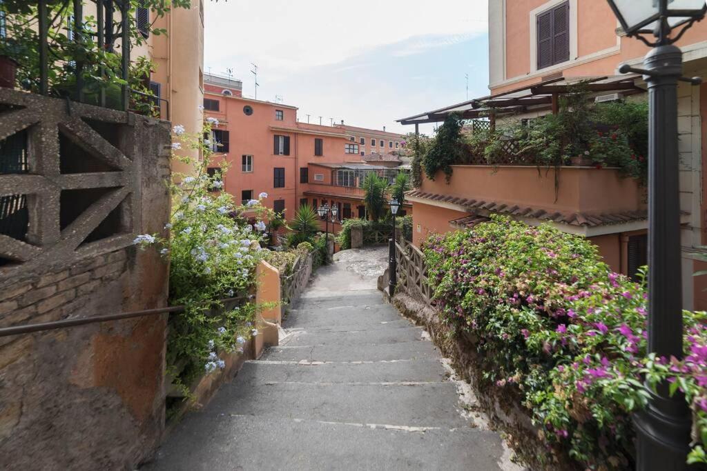 Elegante Open Space Con Vasca Idromassaggio A Trastevere Εξωτερικό φωτογραφία