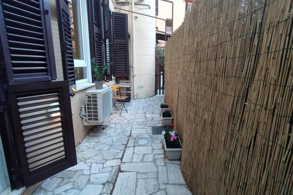 Elegante Open Space Con Vasca Idromassaggio A Trastevere Εξωτερικό φωτογραφία